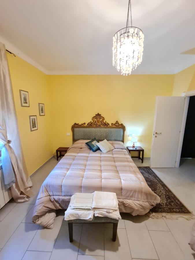 سارزانا B&B Al Calcandola الغرفة الصورة