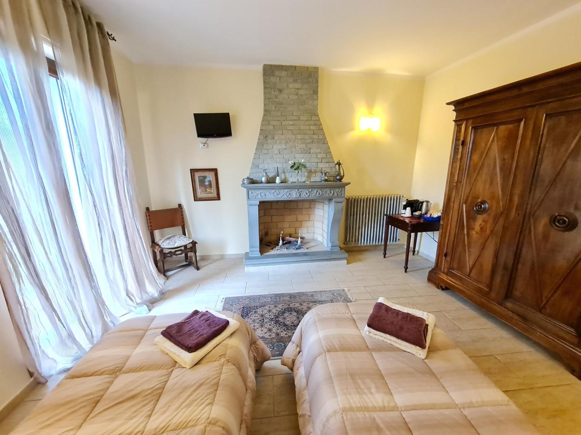 سارزانا B&B Al Calcandola الغرفة الصورة